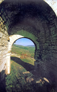 porta del castello di Monsummano alto (Pt)